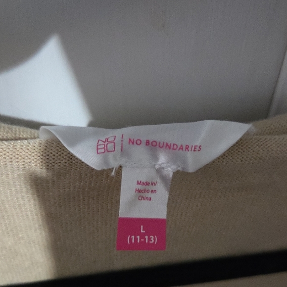No Boundaries Cropped Tan Cardigan With Hood Size L - Picture 3 of 12